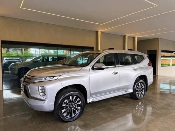 MITSUBISHI PAJERO SPORT 2.4 16V MIVEC TURBO DIESEL HPE AWD AUTOMÁTICO MITSUBISHI PAJERO SPORT 2.4 16V MIVEC TURBO DIESEL HPE AWD AUTOMÁTICO